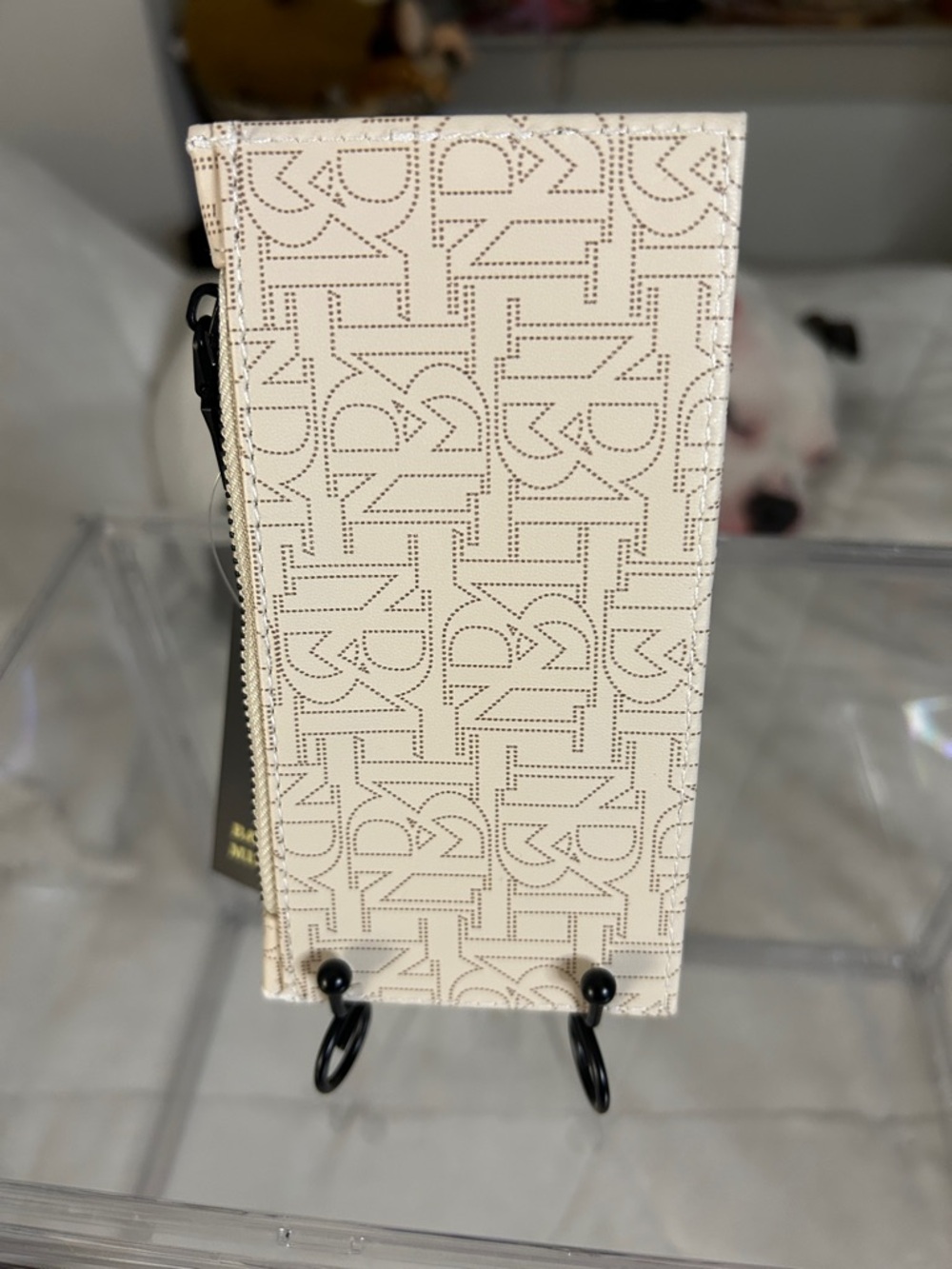 Badgley Mischka Cream Monogram Wristlet Wallet with Black Accents 6”x 3” NWT - Picture 3 of 4